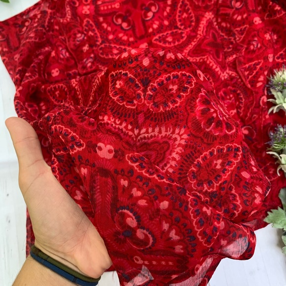 Bell Sleeve Cold-Shoulder Boho Patterned Blouse - Picture 4 of 8